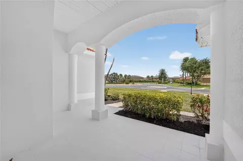 Exterior - 572 Oceanside Blvd, Indialantic, FL 32903 photo 2 of 8