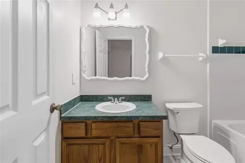 Bath - 2918 Canoe Cir, Saint Cloud, FL 34769 photo 2 of 4