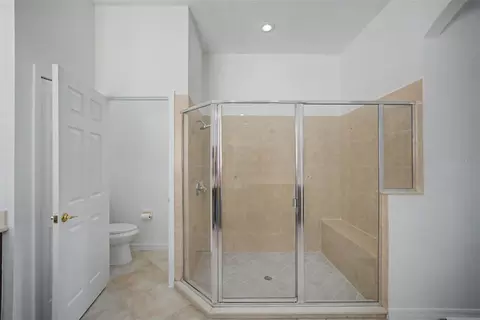 Bath - 6208 Talaria Dr, Windermere, FL 34786 photo 3 of 4
