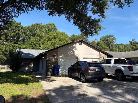 Exterior - 821 Sleepy Harbour Dr, Ocoee, FL 34761 photo 2 of 3