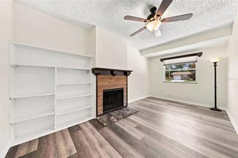 Living - 3104 Garden Rd, Eustis, FL 32726 photo 4 of 7