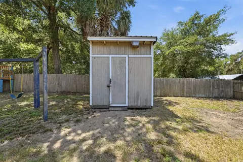 Exterior - 3104 Garden Rd, Eustis, FL 32726 photo 9 of 15