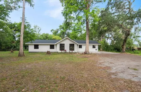 6005 Ike Smith Rd, Plant City, FL 33565