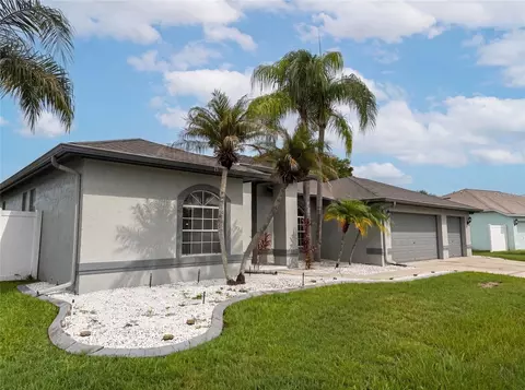 Exterior - 12919 Prestwick Dr, Riverview, FL 33579 photo 3 of 9