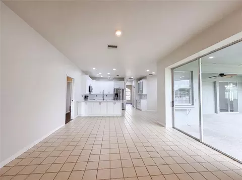 Living - 12919 Prestwick Dr, Riverview, FL 33579 photo 2 of 8