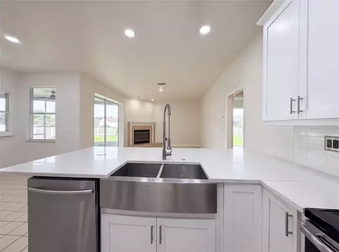 Kitchen - 12919 Prestwick Dr, Riverview, FL 33579 photo 2 of 3