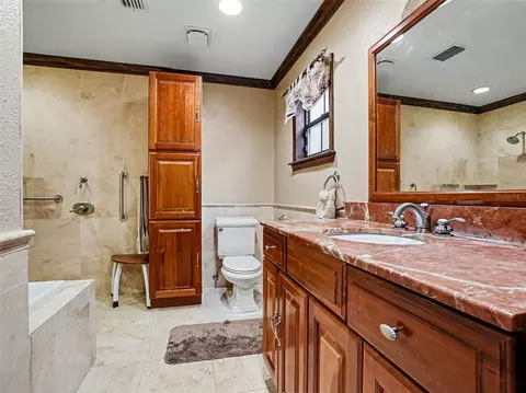 Bath - 4870 Citrus Oak Ln, Saint Cloud, FL 34771 photo 4 of 5