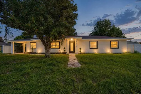180 N Kentucky Ave, Umatilla, FL 32784