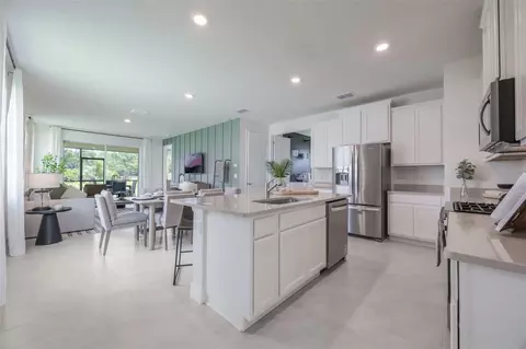 Kitchen - 3953 Kennebunk Loop, Mount Dora, FL 32757 photo 1 of 7