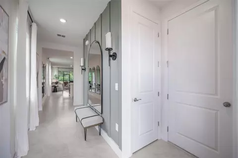 Entry Way - 3953 Kennebunk Loop, Mount Dora, FL 32757 photo 2 of 8