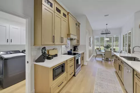 Kitchen - 1244 Harwick Ln, Ormond Beach, FL 32174 photo 7 of 9