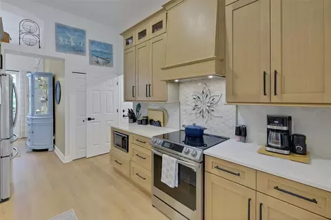 Kitchen - 1244 Harwick Ln, Ormond Beach, FL 32174 photo 5 of 9