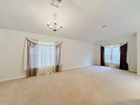 Living - 5669 SW 40th St, Ocala, FL 34474 photo 6 of 10