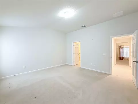 Bedroom - 5669 SW 40th St, Ocala, FL 34474 photo 8 of 16