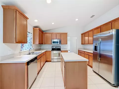 Kitchen - 5669 SW 40th St, Ocala, FL 34474 photo 6 of 8