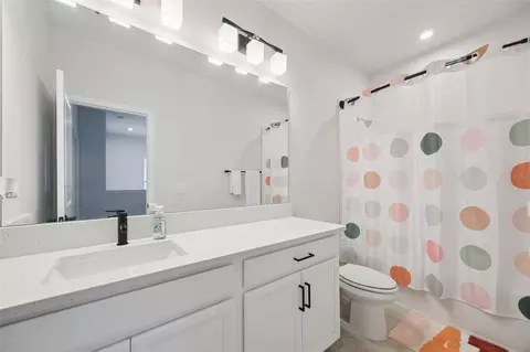 Bath - 2954 Journey Pl, Saint Cloud, FL 34771 photo 3 of 3