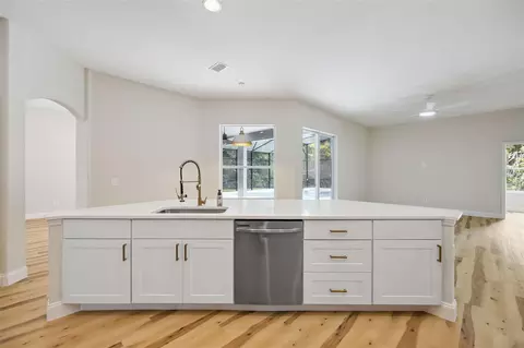 Kitchen - 418 Covered Bridge Dr, Ocoee, FL 34761 photo 4 of 5