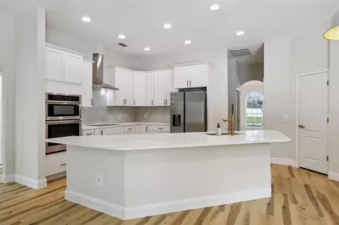 Kitchen - 418 Covered Bridge Dr, Ocoee, FL 34761 photo 3 of 5