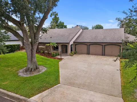 7437 Pinemount Dr, Orlando, FL 32819