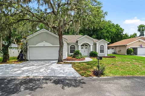 12136 Shearwater Dr, New Port Richey, FL 34654