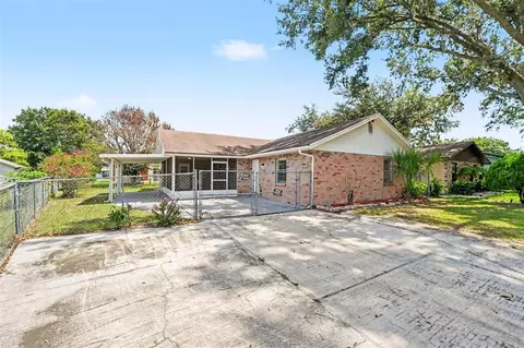 2047 Somerville Dr N, Lakeland, FL 33815