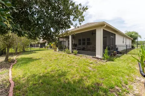 Exterior - 3331 Sagebrush St, Harmony, FL 34773 photo 5 of 7