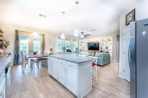 Kitchen - 3331 Sagebrush St, Harmony, FL 34773 photo 4 of 6