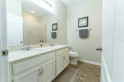 Bath - 3331 Sagebrush St, Harmony, FL 34773 photo 2 of 4