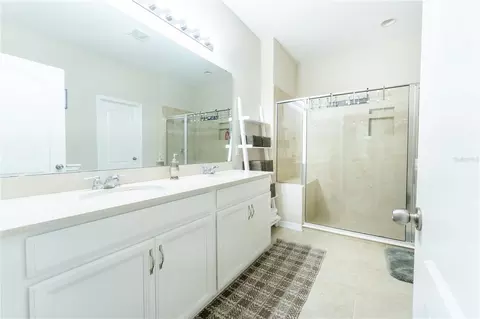 Bath - 3331 Sagebrush St, Harmony, FL 34773 photo 1 of 4