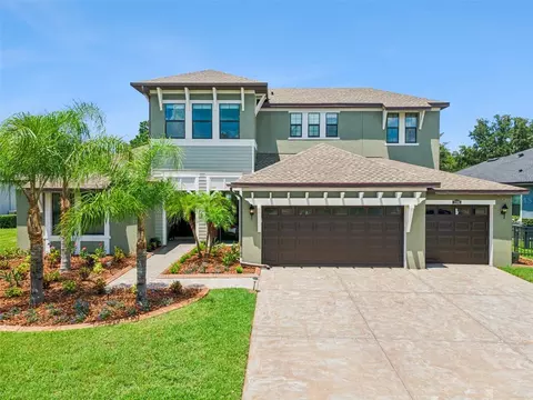 2590 Lake Manor Dr, Land O Lakes, FL 34639