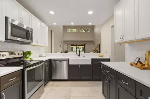 8209 Sandpoint Blvd, Orlando, FL 32819