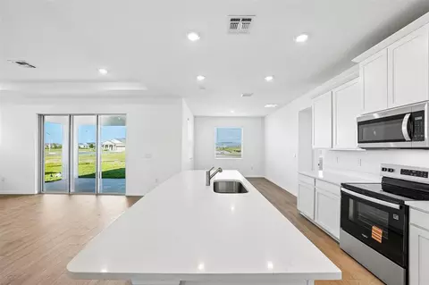 Kitchen - 2265 Hamden Way, Mount Dora, FL 32757 photo 8 of 8