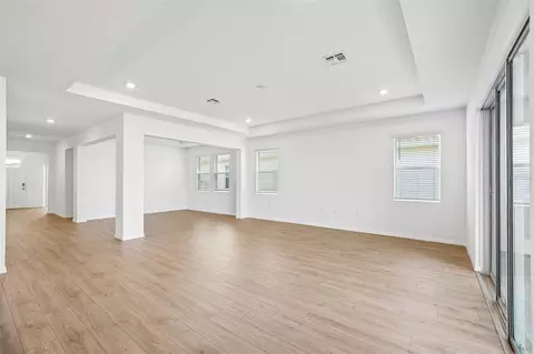 Living - 2265 Hamden Way, Mount Dora, FL 32757 photo 4 of 14