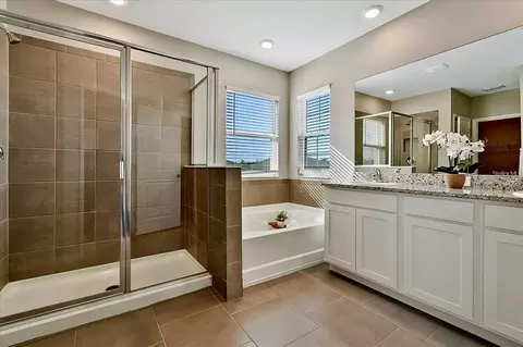 Bath - 13017 Willow Grove Dr, Riverview, FL 33579 photo 2 of 2