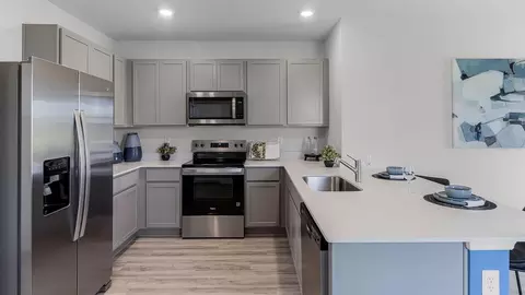 Kitchen - 5584 Taverna Loop, Winter Haven, FL 33884 photo 2 of 7