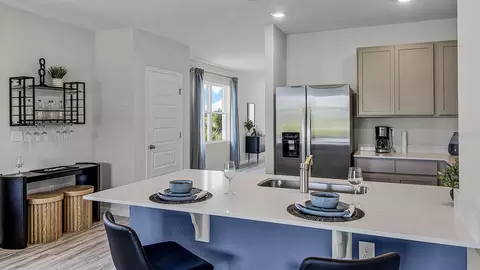 Kitchen - 5584 Taverna Loop, Winter Haven, FL 33884 photo 5 of 7