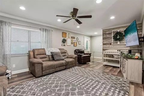 Living - 580 Heather Ct, Bartow, FL 33830 photo 2 of 2