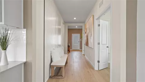 Entry Way - 5103 Arrowfeather Ct, Saint Cloud, FL 34772 photo 5 of 7