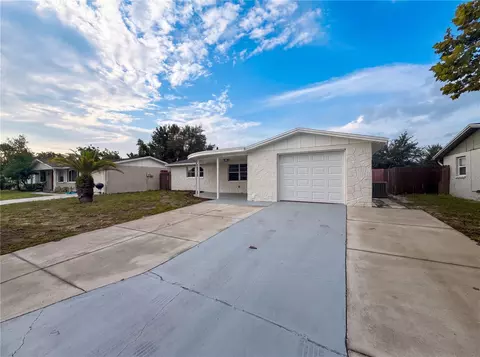 3412 Nixon Rd, Holiday, FL 34691