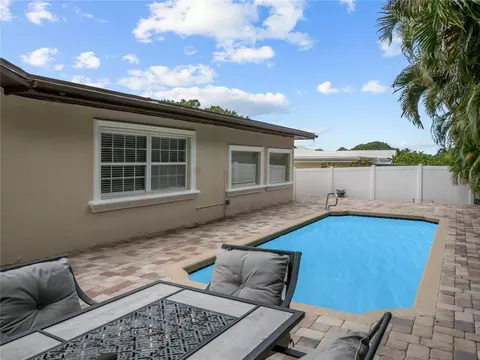 Exterior - 14331 Apache Ave, Largo, FL 33774 photo 4 of 7