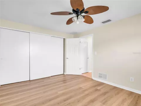 Bedroom - 14331 Apache Ave, Largo, FL 33774 photo 4 of 5