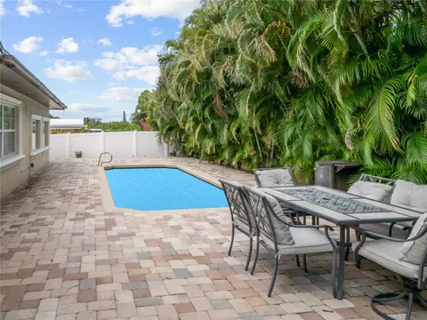 Exterior - 14331 Apache Ave, Largo, FL 33774 photo 3 of 7