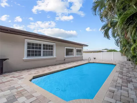 Exterior - 14331 Apache Ave, Largo, FL 33774 photo 5 of 7
