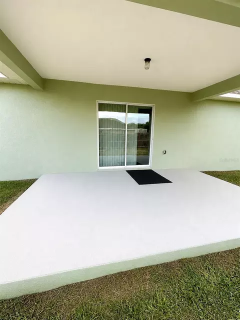 Exterior - 40320 W 2nd Ave, Umatilla, FL 32784 photo 3 of 3