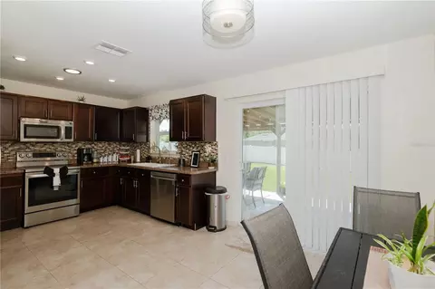 Kitchen - 263 Emerald Rd, Ocala, FL 34472 photo 4 of 4