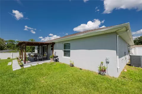 Exterior - 263 Emerald Rd, Ocala, FL 34472 photo 16 of 18