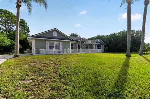 2562 Travida Dr, Deltona, FL 32738