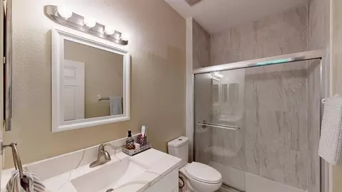 Bath - 2108 Ancient Oak Dr, Ocoee, FL 34761 photo 1 of 6