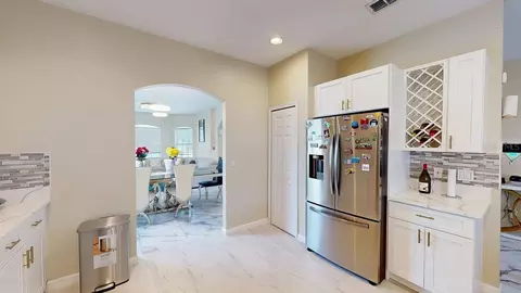 Kitchen - 2108 Ancient Oak Dr, Ocoee, FL 34761 photo 2 of 5
