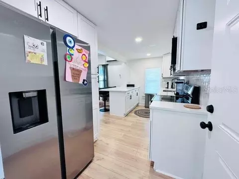 Kitchen - 624 Illinois Ave, Saint Cloud, FL 34769 photo 2 of 3